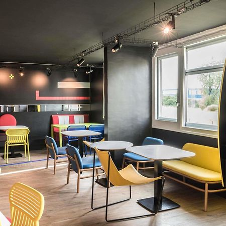 Hotel Ibis Styles Lyon Bron Eurexpo Exterior foto