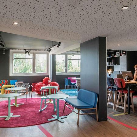 Hotel Ibis Styles Lyon Bron Eurexpo Exterior foto