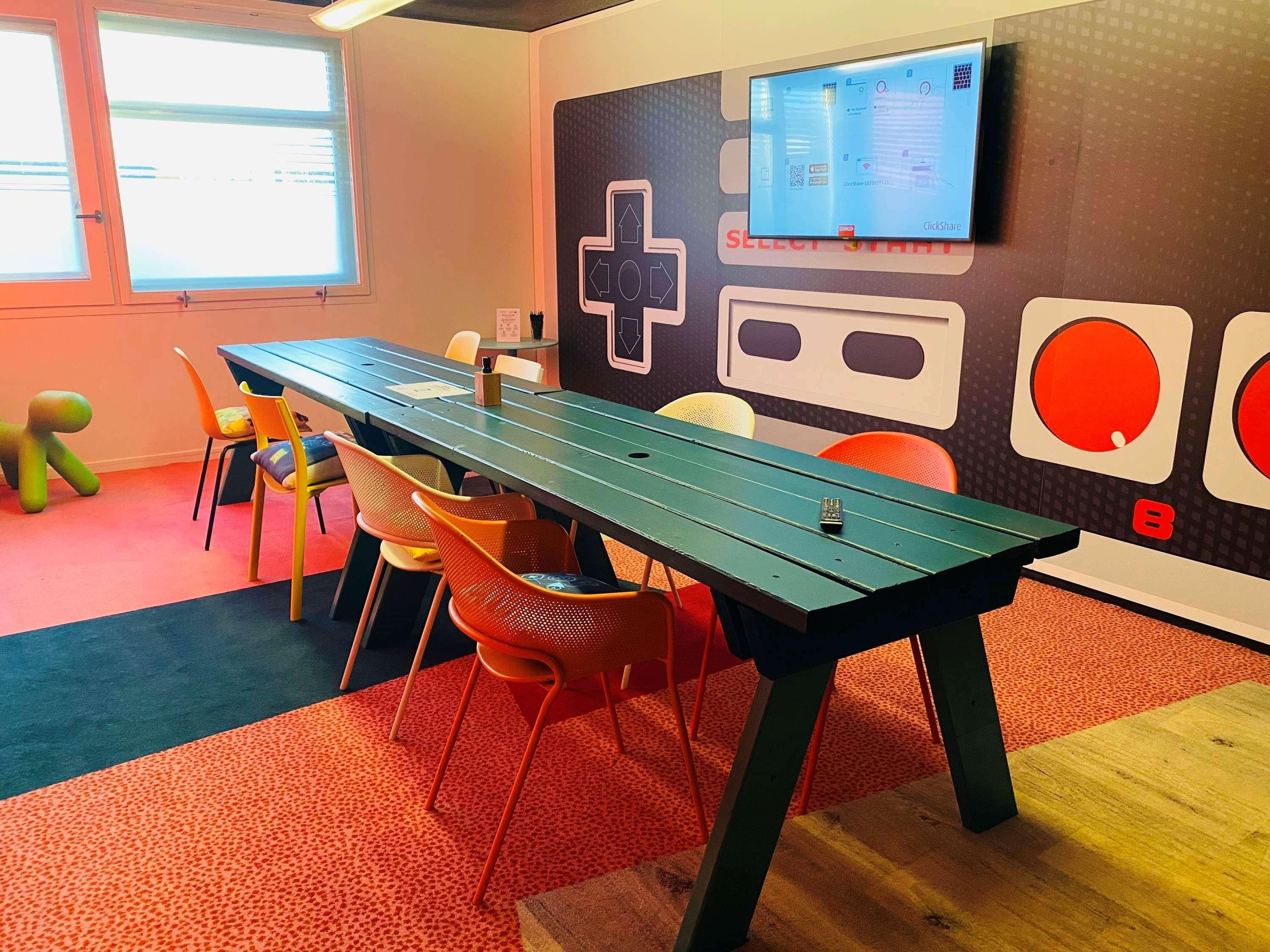 Hotel Ibis Styles Lyon Bron Eurexpo Exterior foto