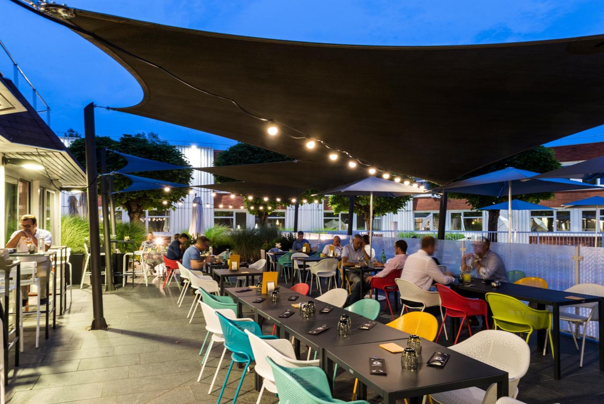 Hotel Ibis Styles Lyon Bron Eurexpo Exterior foto